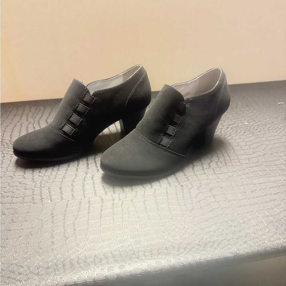 Nina Black Women's Heels